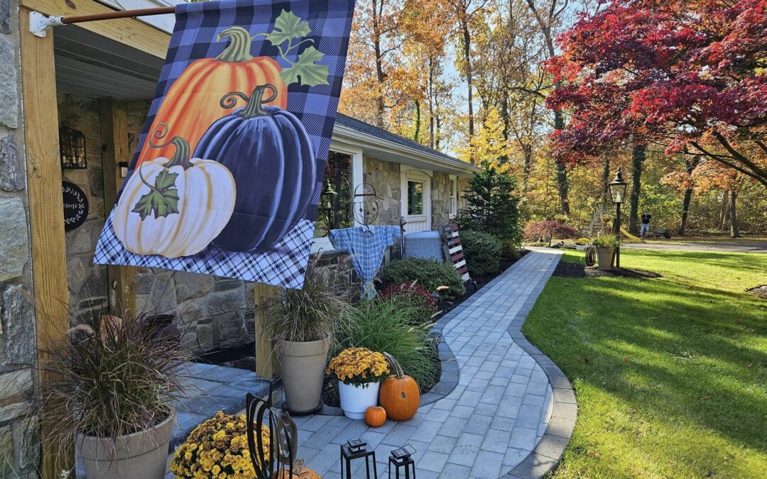 Fall Cleanup: Why It Matters for a Healthier Spring Garden 🍂